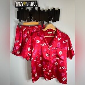 A’milano VINTAGE Satin Pj’s Red with Kisses and X&O’s Size Medium